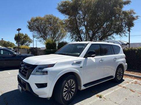 Used 2022 Nissan Armada SL w/ Midnight Edition Package RWD image 4