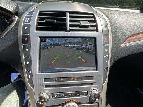 Used 2019 Lincoln MKZ Reserve AWD/4WD image 18