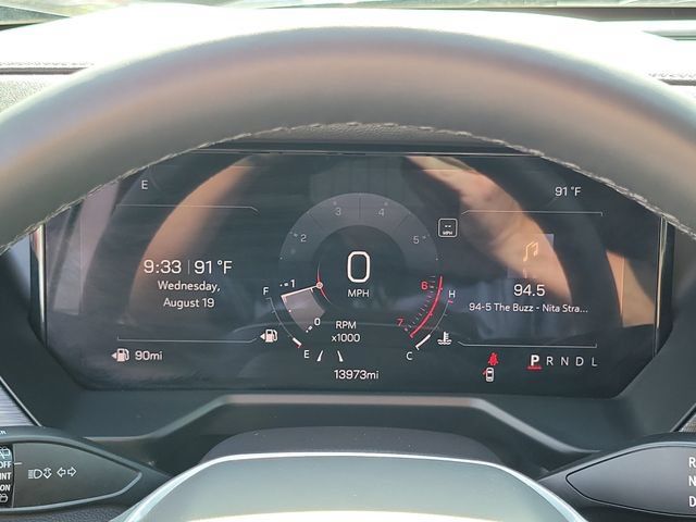 Used 2026 GMC Acadia Elevation w/ Elevation Premium Package FWD image 23