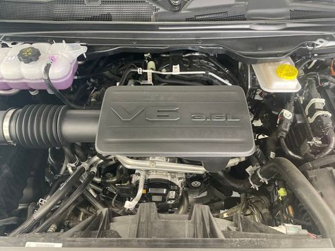 Used 2025 RAM 1500 Big Horn image 9