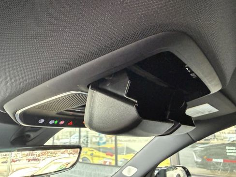 Used 2025 Buick Enclave Avenir w/ Super Cruise Package image 28