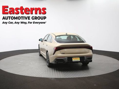Used 2025 Kia K5 LXS FWD image 38