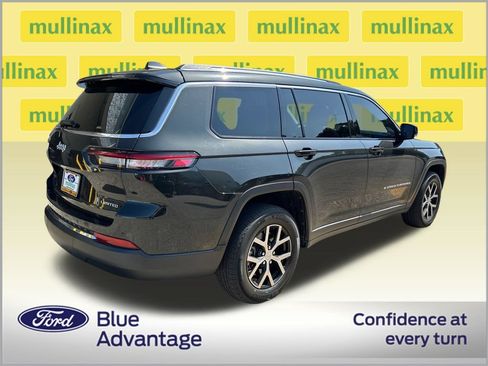 Used 2023 Jeep Grand Cherokee L Limited RWD image 2