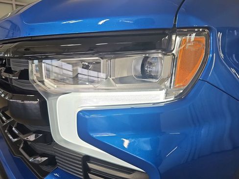 Used 2024 Chevrolet Silverado 1500 LT Trail Boss w/ Convenience Package II image 36