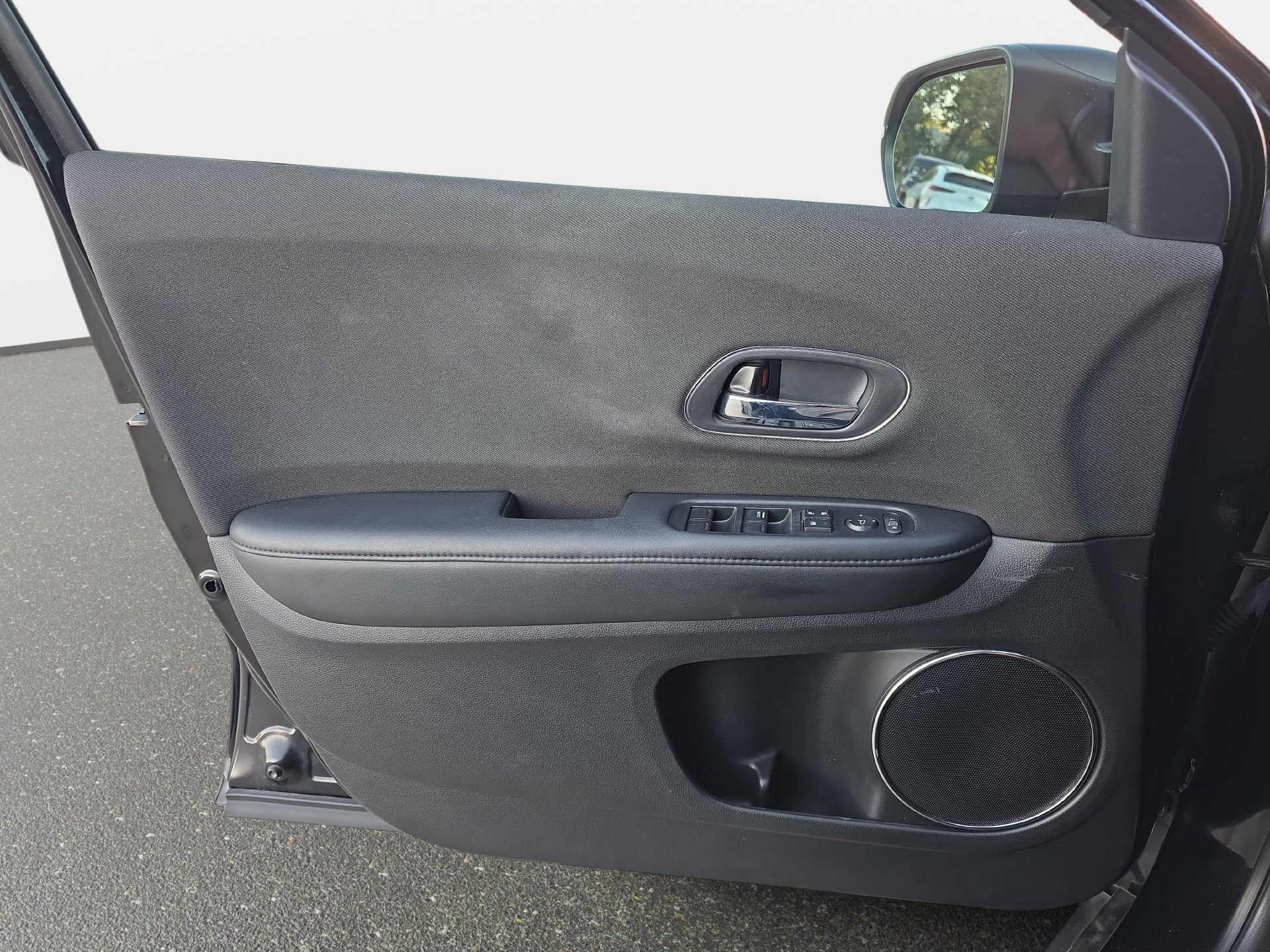 Used 2022 Honda HR-V EX image 26