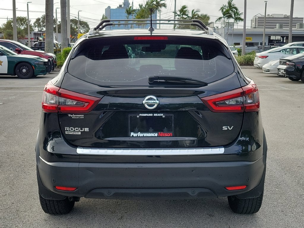 Certified 2020 Nissan Rogue Sport SV FWD image 9