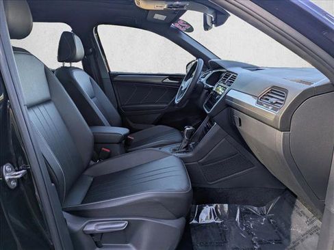 Used 2023 Volkswagen Tiguan SE R-Line image 20