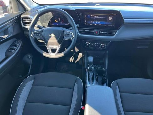 Certified 2025 Chevrolet TrailBlazer LT w/ Convenience Package image 18