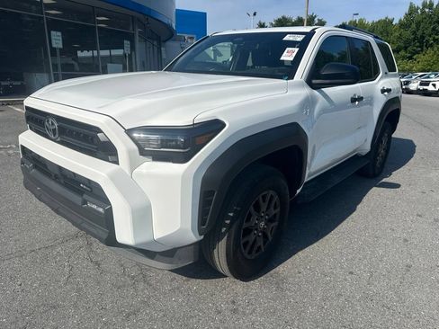 Used 2025 Toyota 4Runner SR5 AWD/4WD image 1