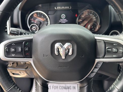 Used 2022 RAM 1500 Big Horn AWD/4WD image 11