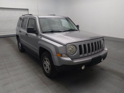 Used 2014 Jeep Patriot Sport w/ Power Value Group FWD image 13