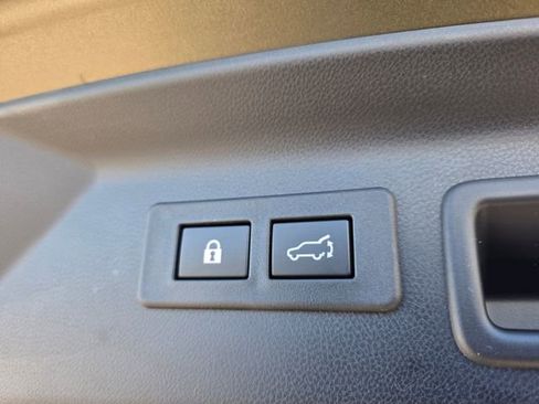 Used 2024 RAM 2500 Big Horn image 10