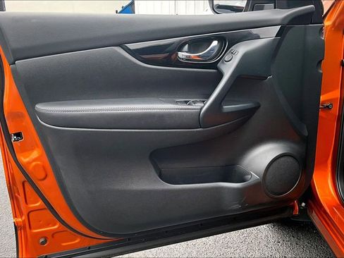 Used 2022 Nissan Rogue Sport SL image 18