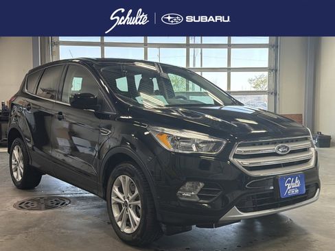 Used 2019 Ford Escape SE AWD/4WD image 1