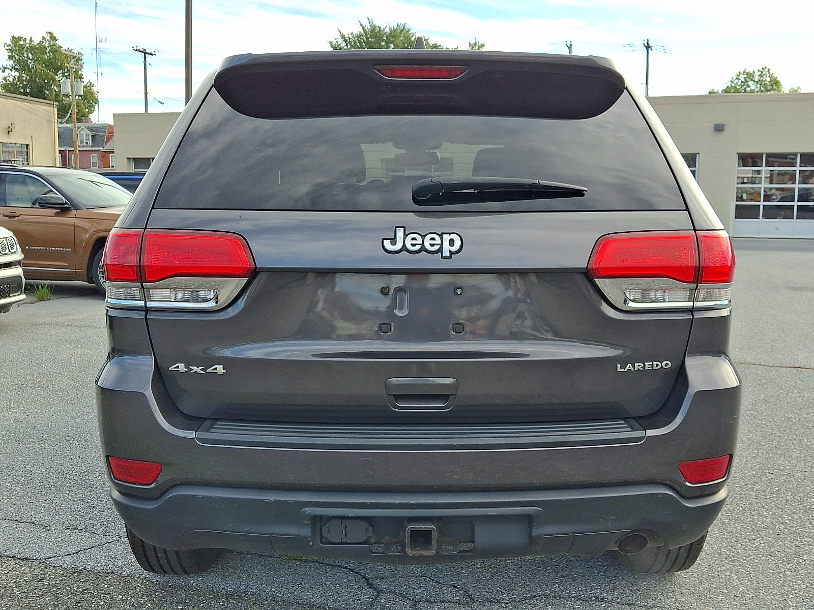 Used 2015 Jeep Grand Cherokee Laredo w/ Quick Order Package 23E AWD/4WD image 5