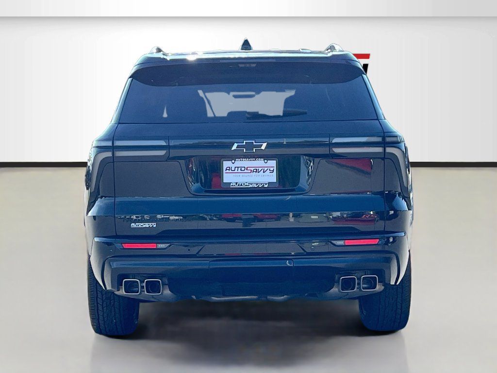 Used 2026 Chevrolet Traverse RS AWD/4WD image 6