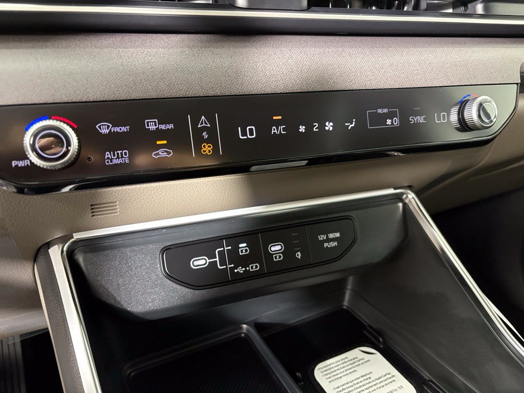 New 2026 Kia Carnival EX FWD image 33
