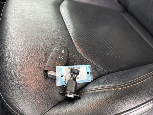 Used 2019 Jeep Compass Limited image 33