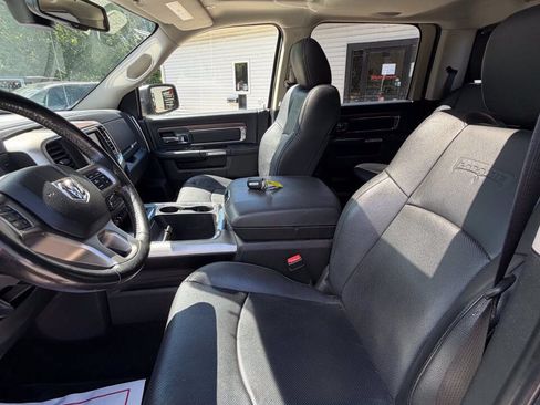 Used 2017 RAM 1500 Laramie w/ Convenience Group AWD/4WD image 16