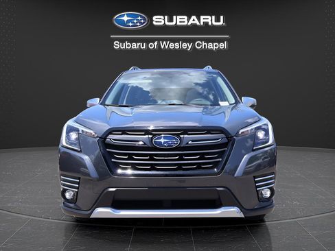 Used 2023 Subaru Forester Touring AWD/4WD image 2