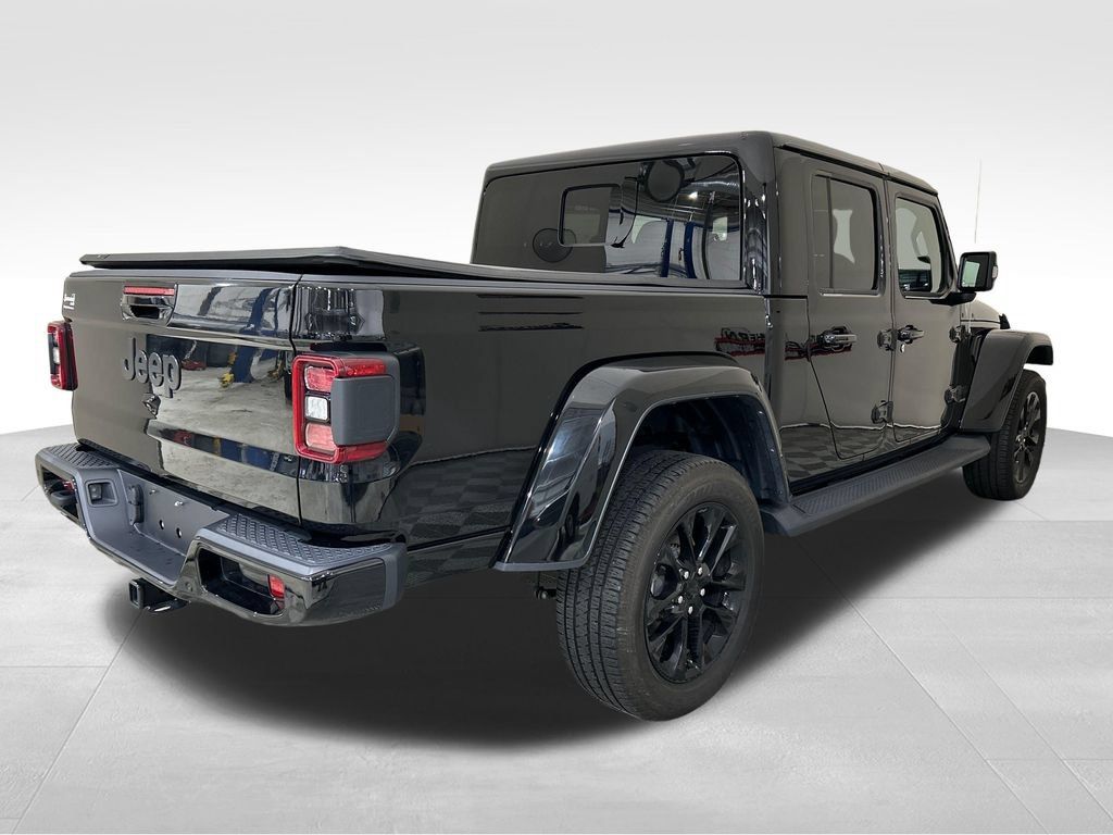 Used 2023 Jeep Gladiator Overland AWD/4WD image 7
