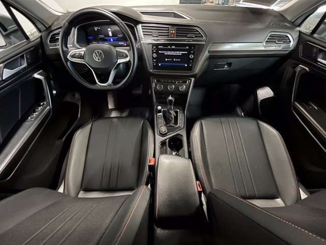 Used 2024 Volkswagen Tiguan Wolfsburg Edition AWD/4WD image 17