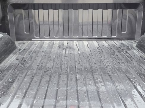 New 2026 RAM 1500 Express AWD/4WD image 22