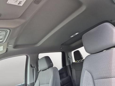 Used 2021 Chevrolet Silverado 1500 LT AWD/4WD image 12