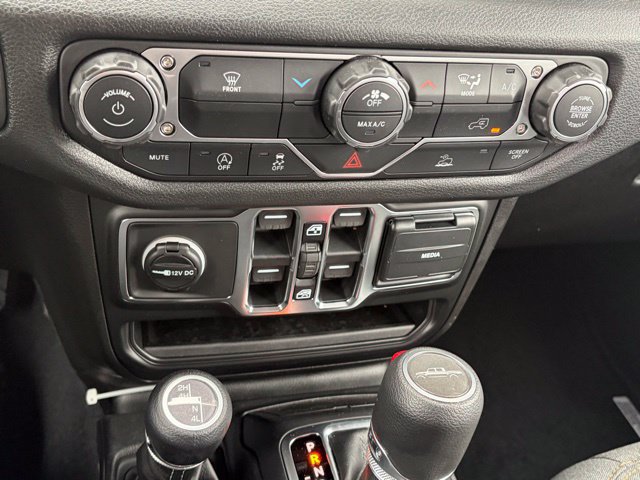 New 2026 Jeep Gladiator Sport AWD/4WD image 20
