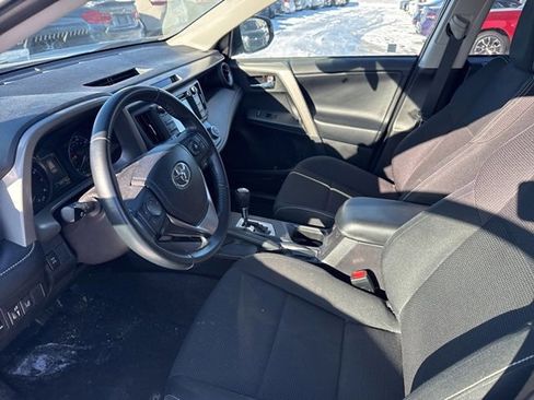Used 2018 Toyota RAV4 XLE image 12
