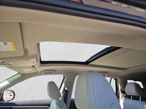 Used 2023 Volkswagen Atlas SEL image 15