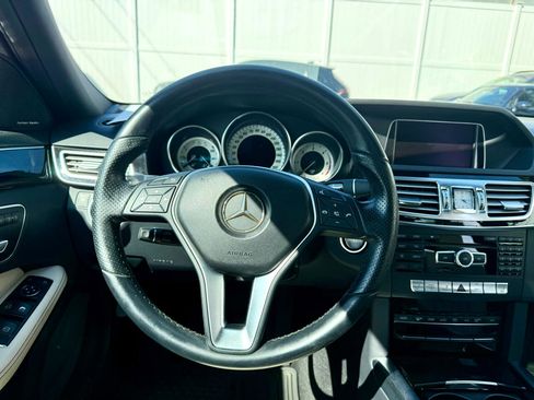 Used 2014 Mercedes-Benz E 250 BlueTEC Sedan image 21