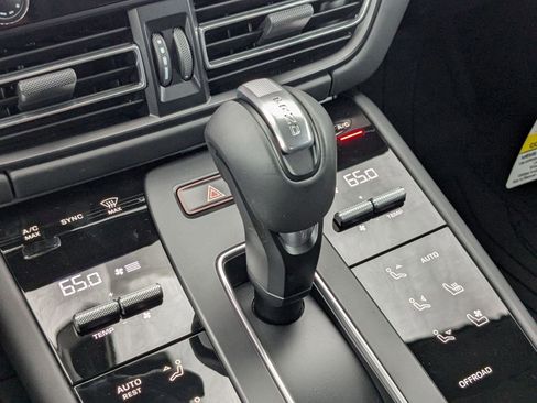 New 2025 Porsche Macan S image 20