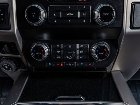 Used 2021 Ford F350 Platinum image 23