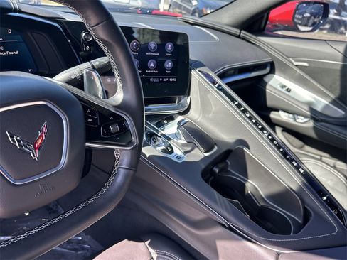 Used 2021 Chevrolet Corvette Stingray Coupe w/ Z51 Performance Package image 20