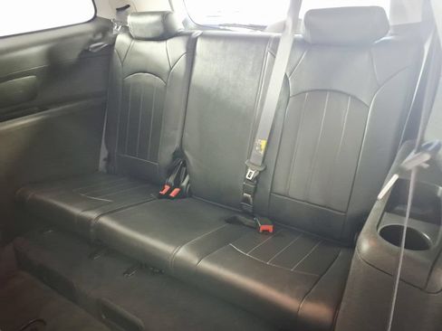 Used 2014 Buick Enclave Premium FWD image 11