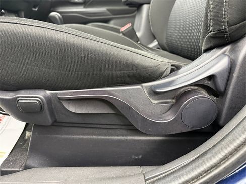 Used 2020 Mitsubishi Outlander ES image 13