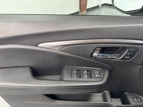 Used 2019 Honda Pilot EX-L image 10
