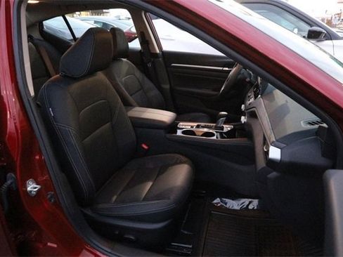 Certified 2025 Nissan Altima 2.5 SL image 25