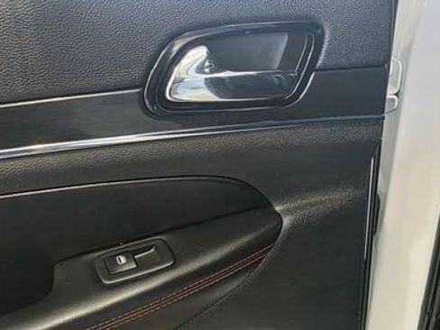 Used 2020 Jeep Grand Cherokee Trailhawk w/ Trailhawk Luxury Group image 25