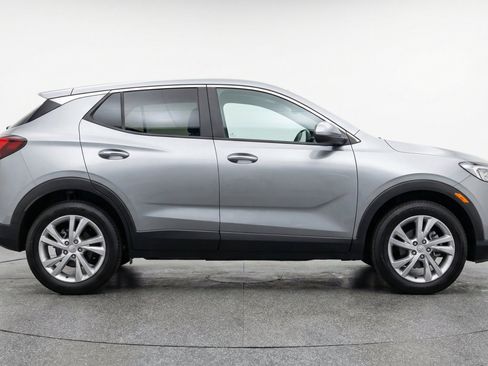 Used 2025 Buick Encore GX Preferred AWD/4WD image 11