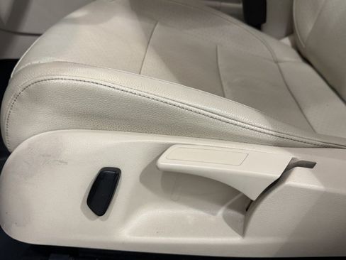 Used 2010 Volkswagen Jetta TDI image 10