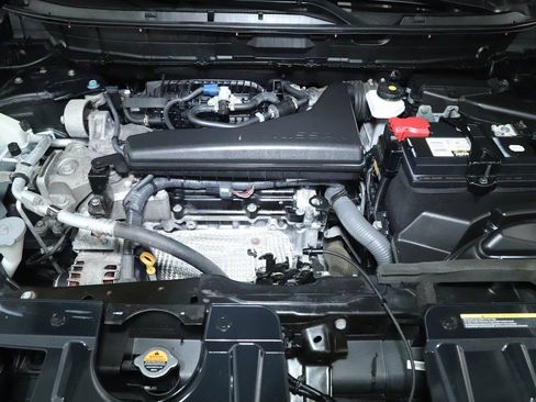 Used 2020 Nissan Rogue S image 33