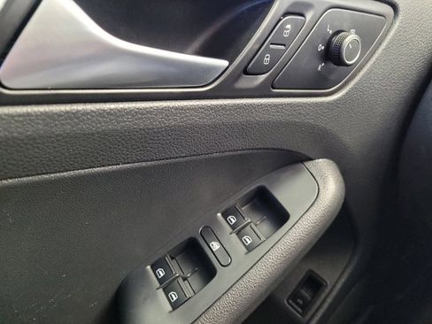Used 2018 Volkswagen Jetta SEL FWD image 27