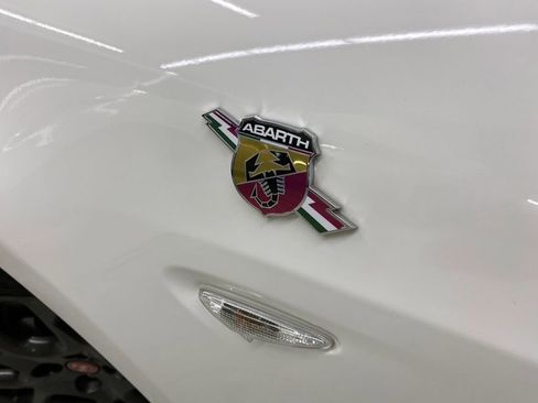 Used 2020 FIAT 124 Spider Abarth w/ Convenience Group image 48