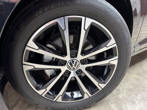 Used 2024 Volkswagen Jetta Sport FWD image 29