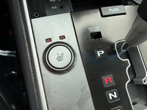 Used 2012 Hyundai Veracruz Limited FWD image 12