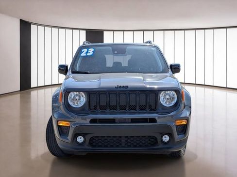 Used 2023 Jeep Renegade Altitude image 2