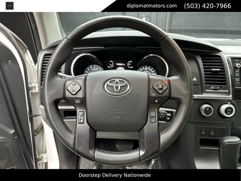 Used 2018 Toyota Sequoia TRD Sport image 24