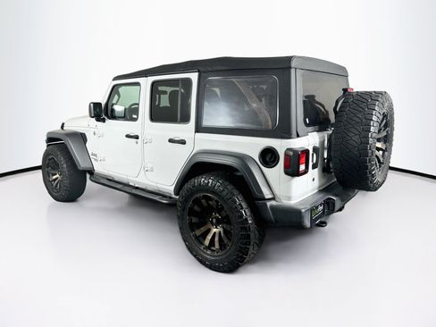 Used 2018 Jeep Wrangler Unlimited Sport S AWD/4WD image 5